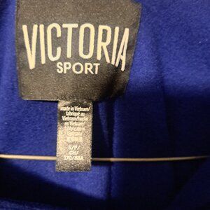 Victoria Sport Hoodie Small